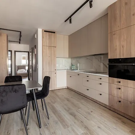 Baltic Homely By Bookinghost