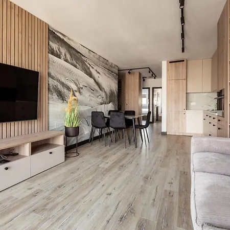 Baltic Homely By Bookinghost * Danzig